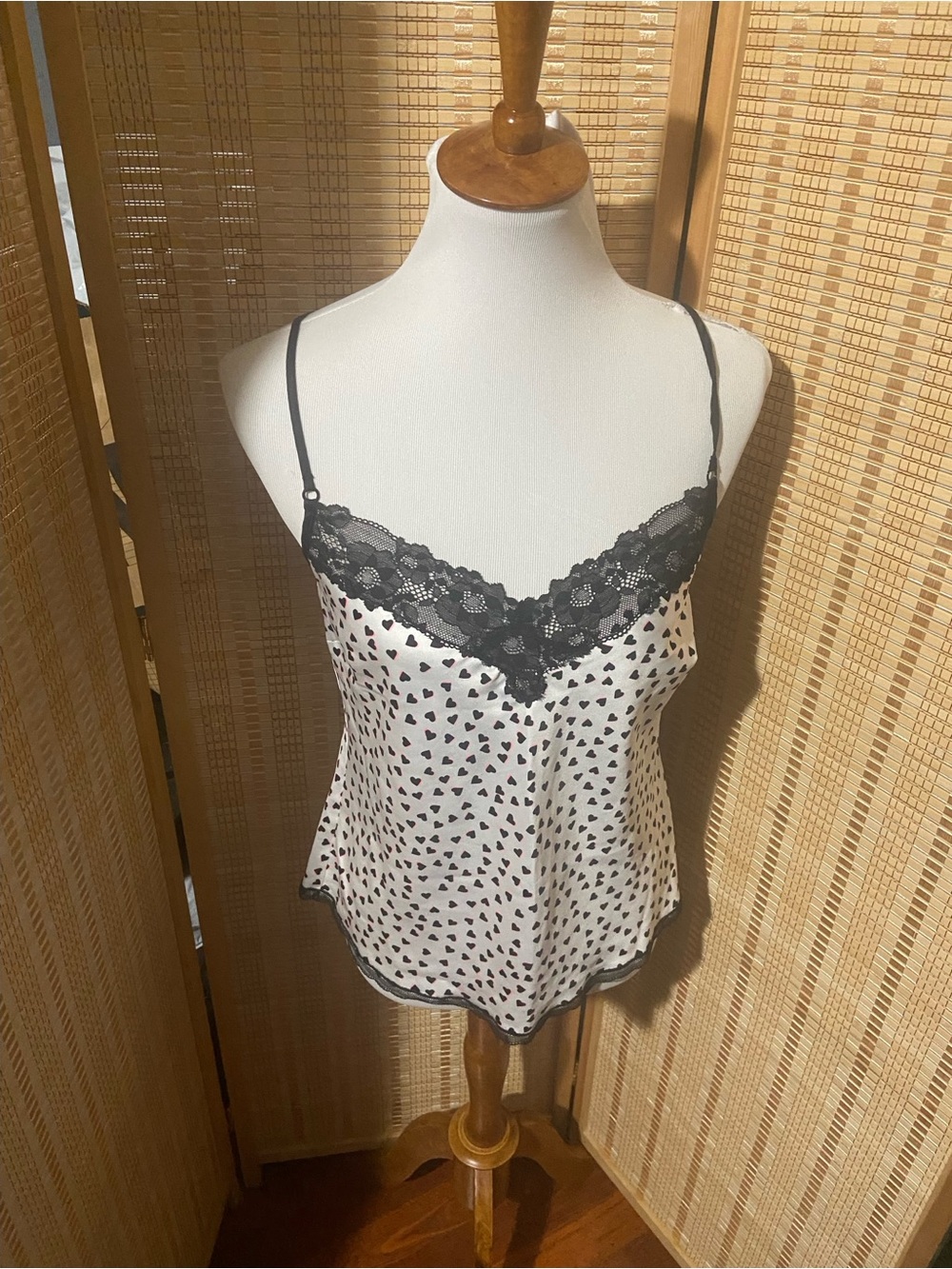 Victoria Secrets Black & White Heart Print Lace-Trim Cami Top